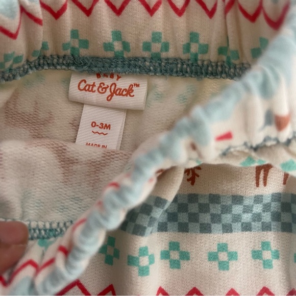Cat & Jack brand | 0-3 M | Christmas Unisex baby set| sweater and pants set | - Picture 7 of 8